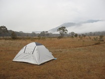 Viime vuoden syysreissulla suuntasimme kohti pohjoista. Tässä puheenjohtajamme yksityisteltta, jonka ovelta avautui hienot näkymät vuoristoon.
Kuva: www.freeimages.co.uk